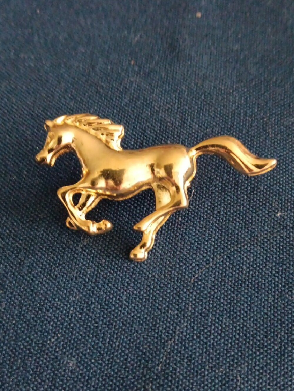 Gold Horse Pin Brooch - Shiny Gold Equestrian Accent